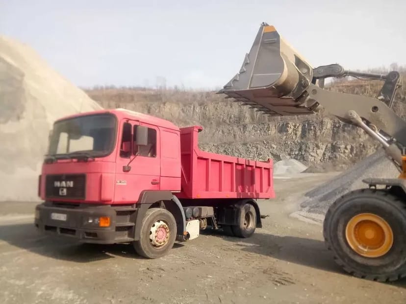 Міні екскаватор