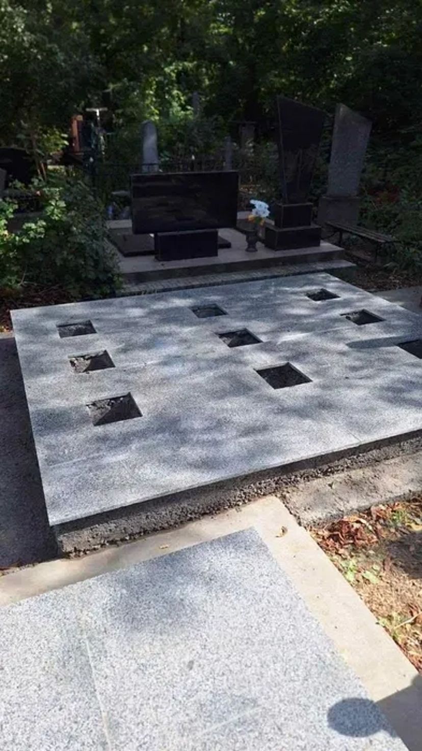 Гранітні памятники з бетону, виготовлення