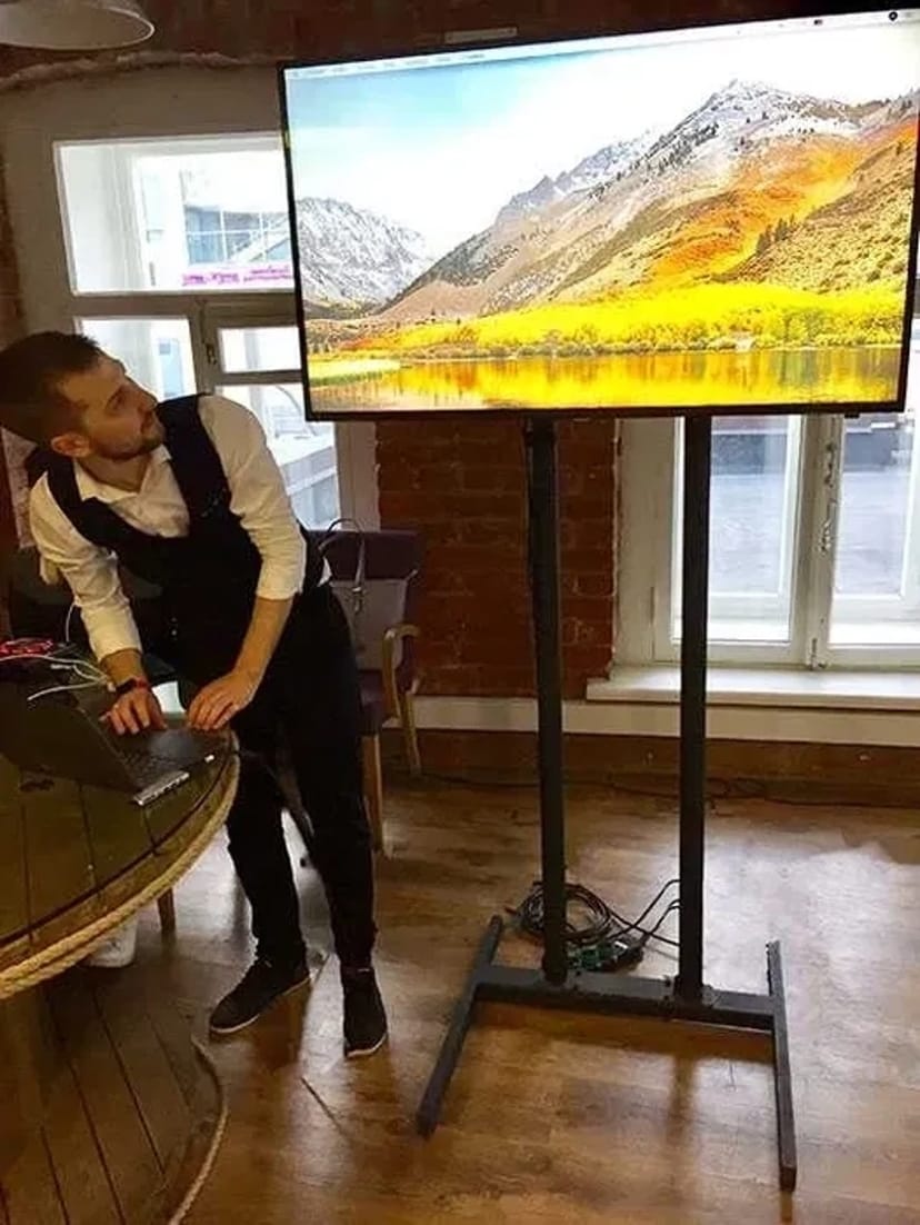 Телевізор екран 55 та 65 Плазма 1 500 грн. По Рівному доставка монтаж