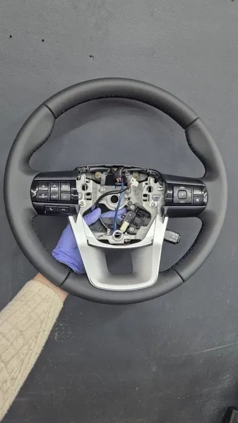 Перетяжка руля керма , можно поштою. Якісно та професійно