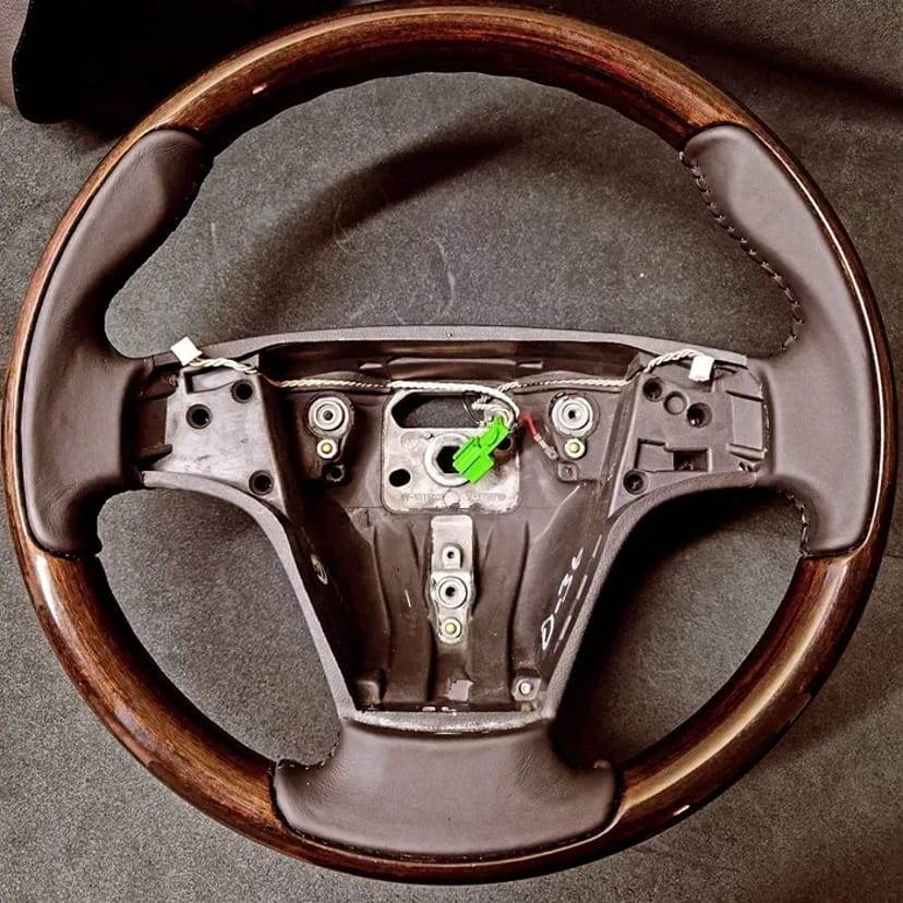 Перетяжка руля керма , можно поштою. Якісно та професійно