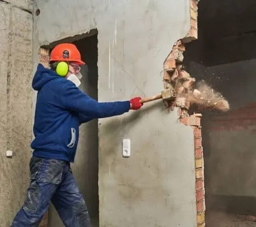 Демонтаж.Вивіз сміття.Послуги вантажників.