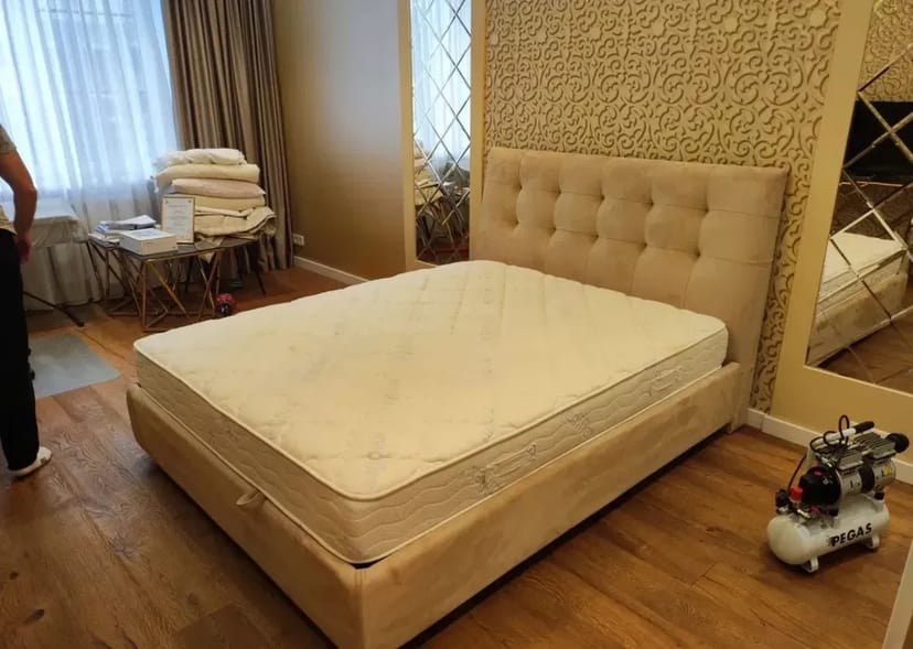 Ремонт та перетяжка м'яких меблів вдома. Viber фото. Працюю 24/7