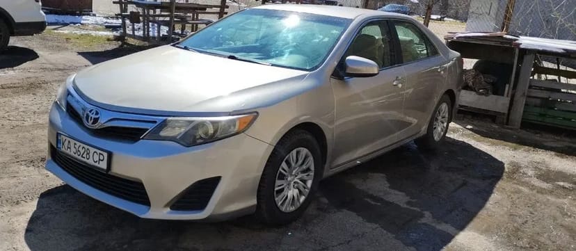 Авто  для особистих цілей Camry, Passat B7