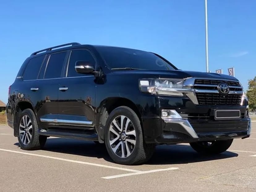 057 Джип на весілля Toyota Land Cruiser 200
