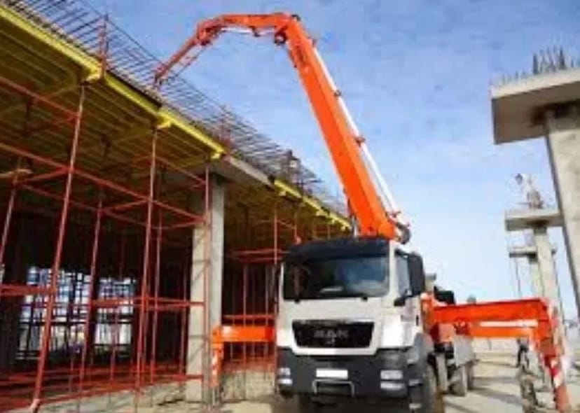 Послуги бетононасосу в Києві. Найкраща ціна на бетон