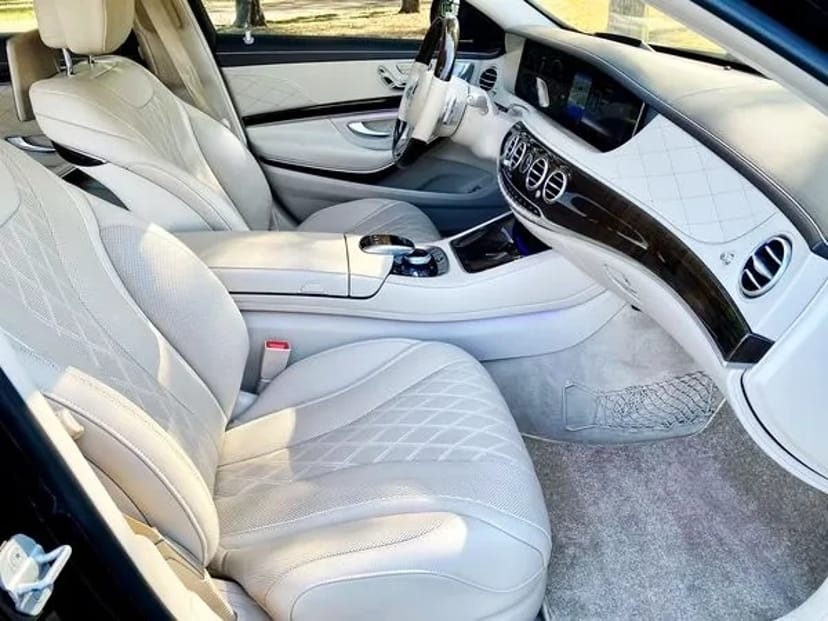 341 Mercedes AMG W222 з водієм у Києві (Restyling) – комфорт