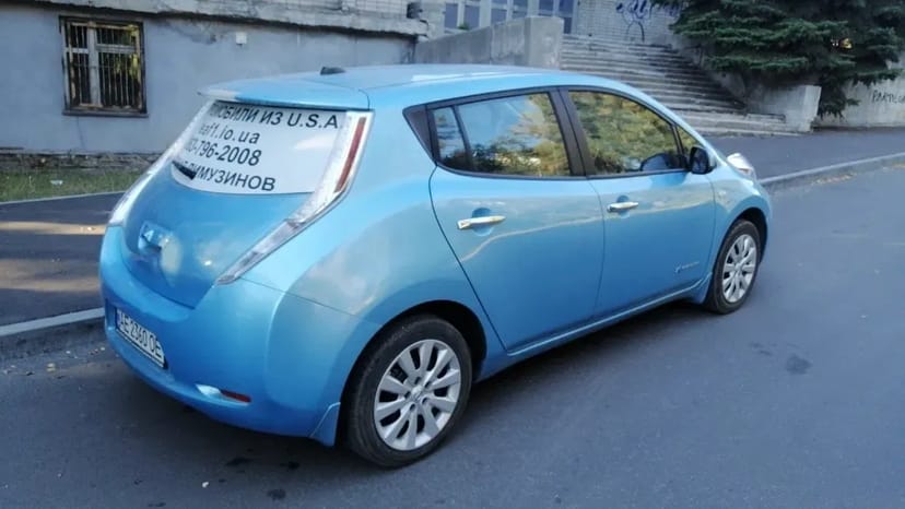 Електромобіль Nissan Leaf 