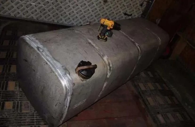 СТО. Ремонт паливних алюмінієвих баків. Зварювання аргоном.