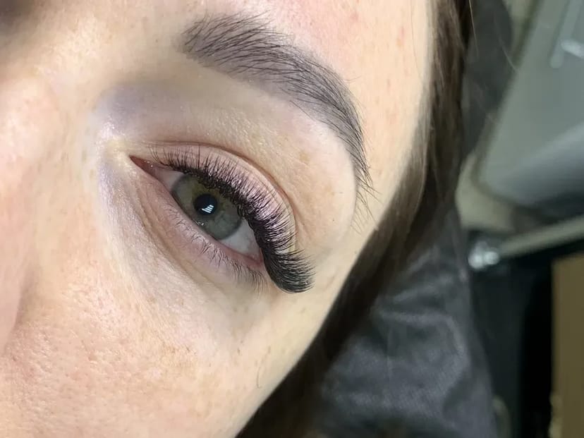 Твій ідеальний погляд! Нарощування вій район Автовокзалу.