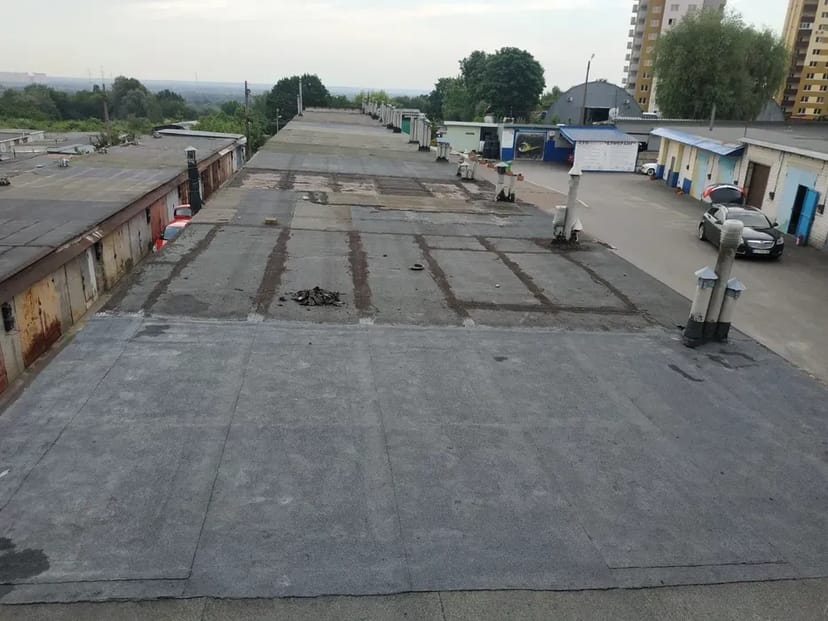 Ремонт плоского даху руберойдом. Бокс , склад, гаражі.