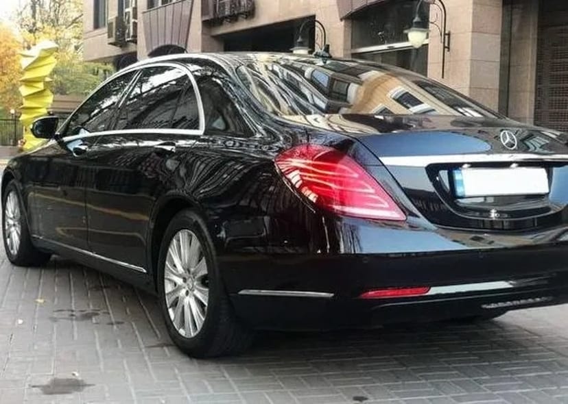 379 Авто на весілля Mercedes-Benz S Class W222 S550 4MATIK з водієм