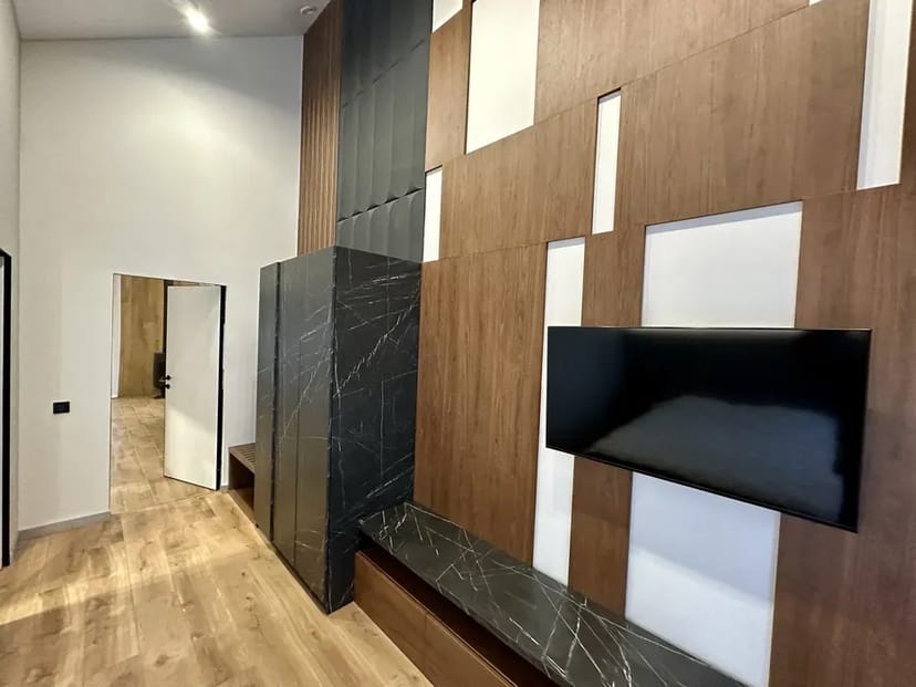 Новий сучасний будинок Яремче