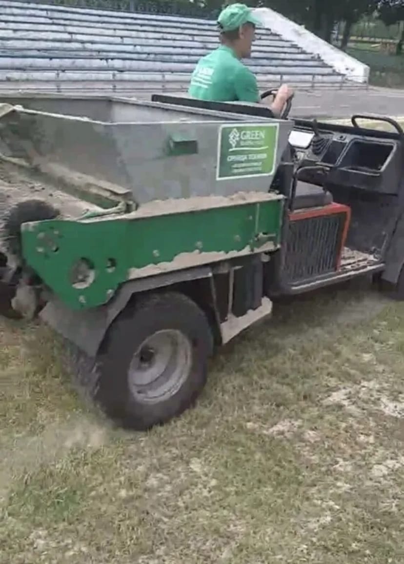 Самохідний піскувач СUSHMAN Truckster