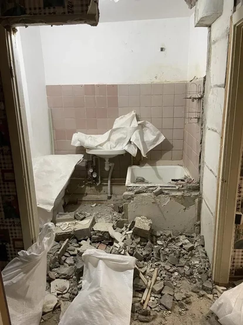 Демонтаж стін,плитки,штукатурки, будівель, сантехкабіни, стяжки, стін