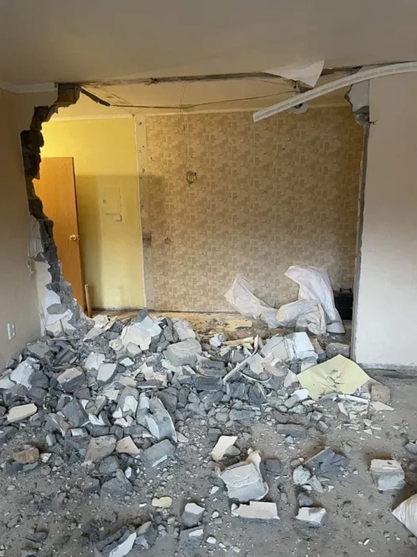 Демонтаж стін,плитки,штукатурки, будівель, сантехкабіни, стяжки, стін