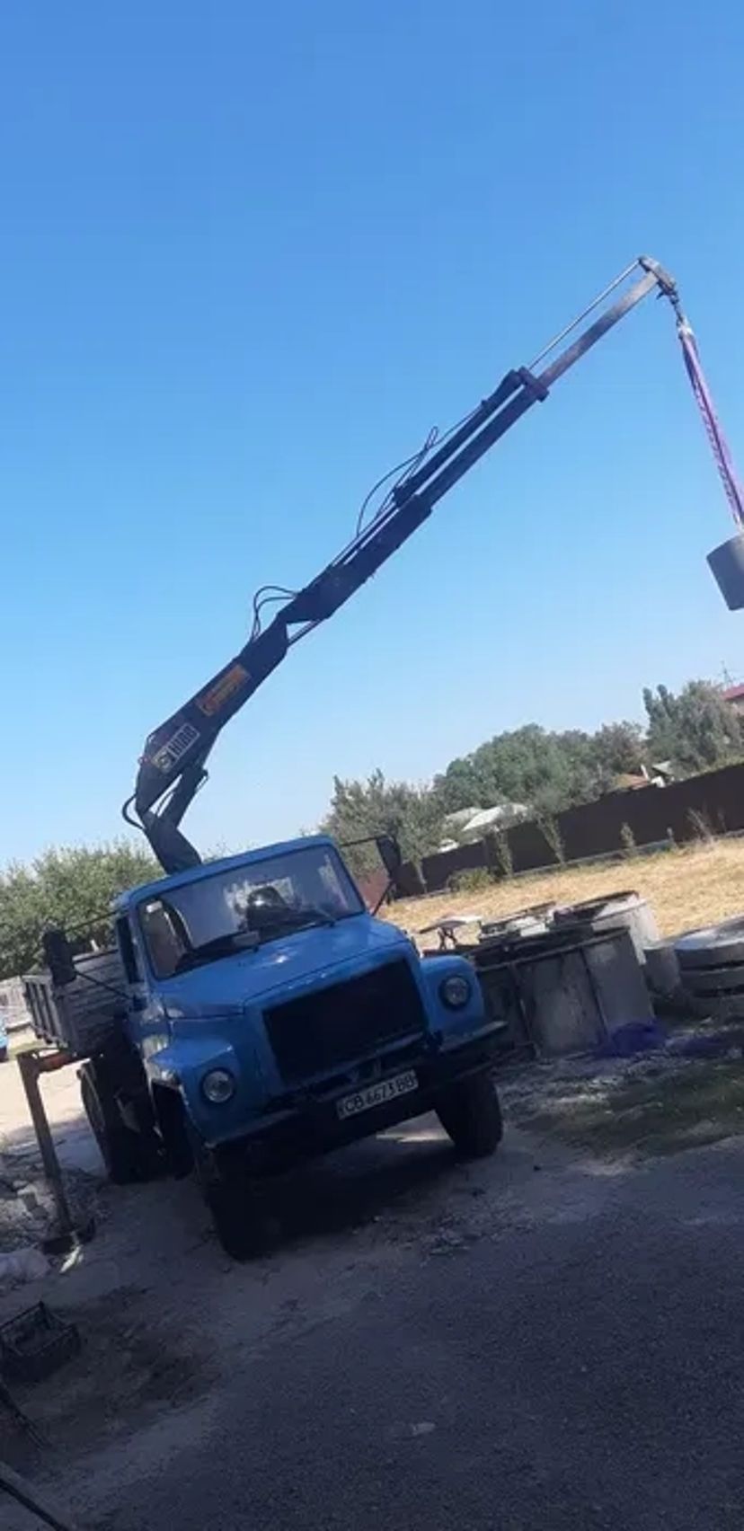 Послуги маніпуляторів. Вантажоперевезення краном-маніпулятором