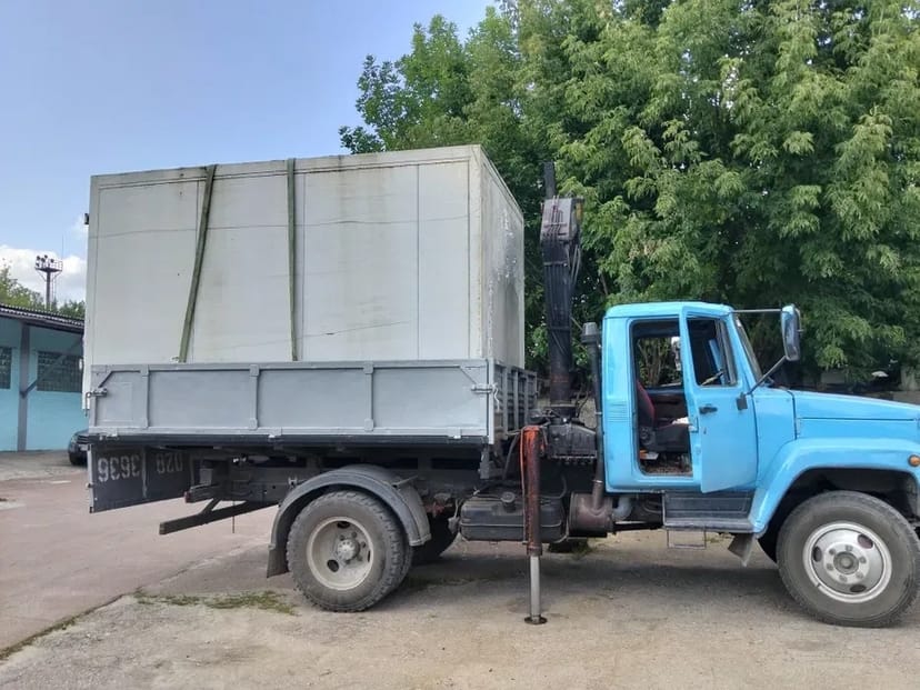 Послуги маніпуляторів. Вантажоперевезення краном-маніпулятором