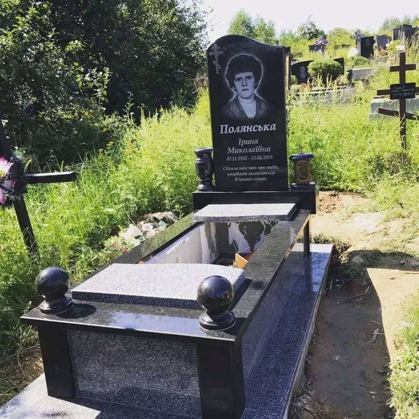 Пам’ятники та вироби з граніту від виробника — якість та довговічність за вигідними цінами