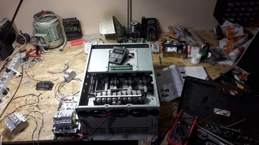 Ремонт частотників для асинхронних двигунів, м'яких пусків