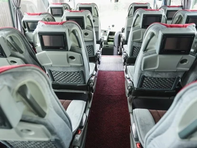 333 Автобус на весілля Setra S 417 HDH на 60 місць