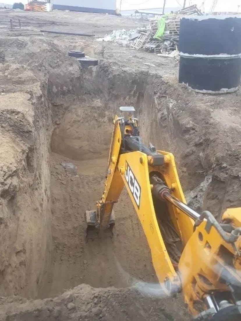 Екскаватор JCB 3cx  Житомир та область
