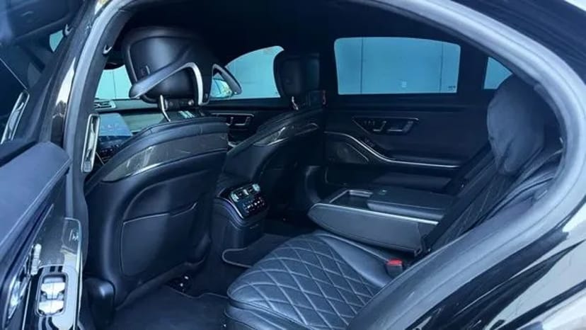 304 Броньований Mercedes Benz W223 B7 GUARD