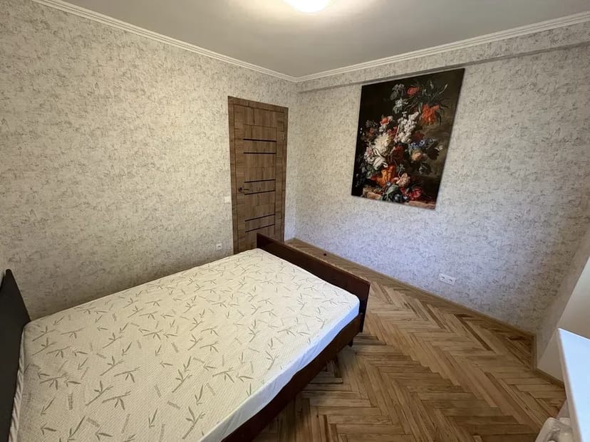 Здається 2-кімнатна кв. + з новим ремонтом (Нивки)