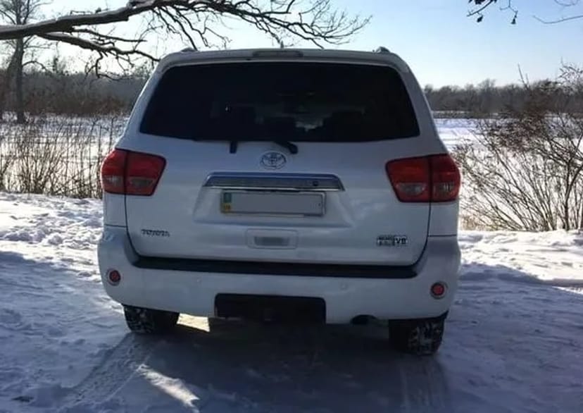 238 Позашляховик на весілля Toyota Sequoia біла