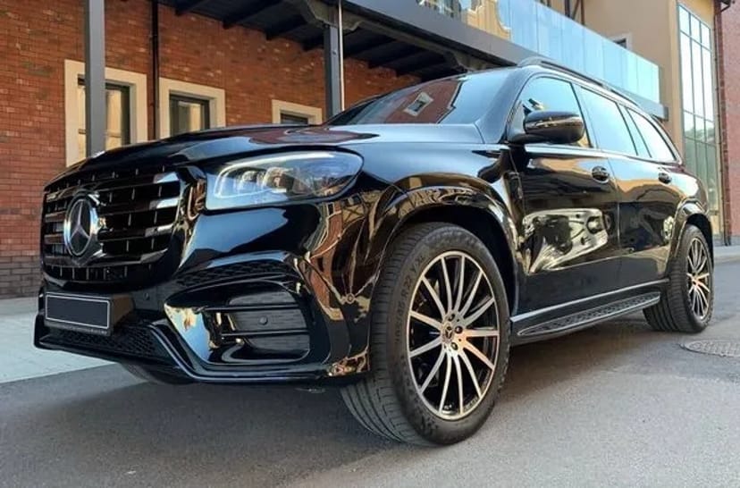 250 Позашляховик Mercedes Benz Gls AMG 400