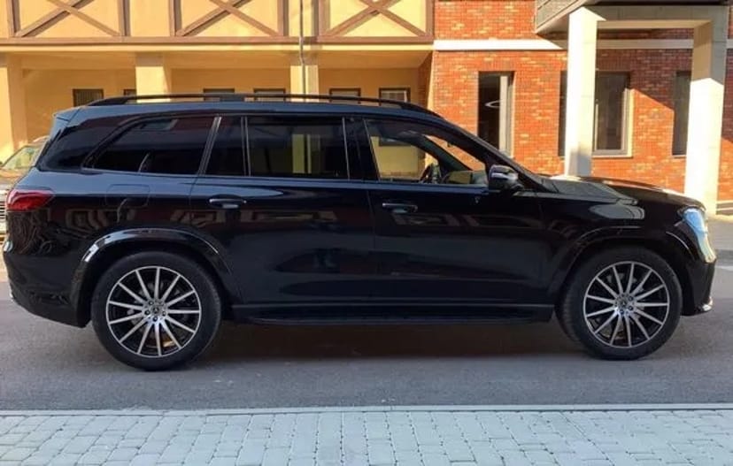 250 Позашляховик Mercedes Benz Gls AMG 400