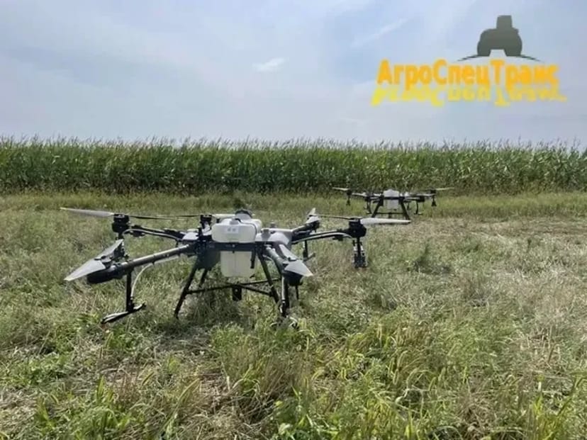 Агродрон для точного внесення ЗЗР та добрив