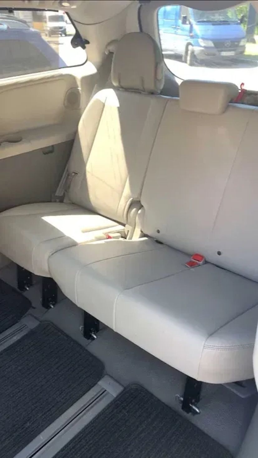 Трансфер з Рiвного в аэропорт Варшава, Люблiн, Жешув, Краків 17 грн.