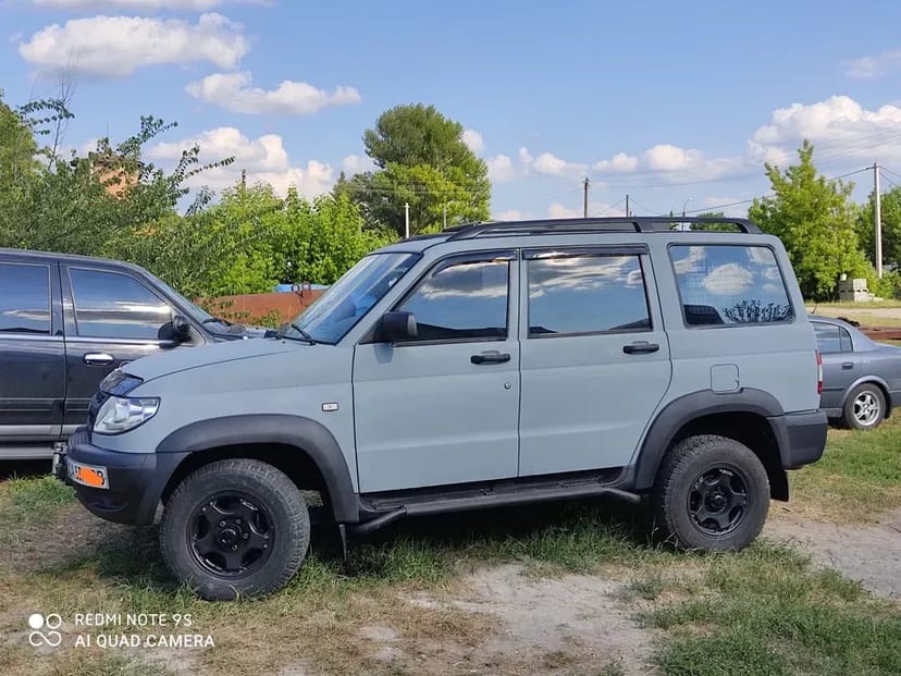 Фарбування машин та конструкцій фарбою RAPTOR