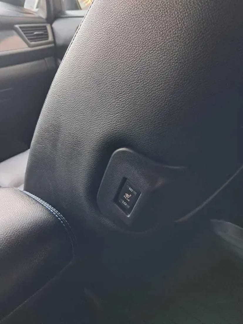 Авто Nissan Leaf