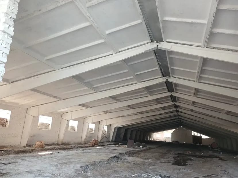 Безповітряне фарбування (покраска) стін, фасадів, ангарів, парканів