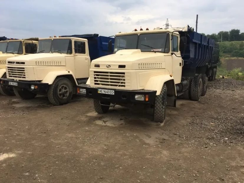 Вантажоперевезення транспорту/Послуги довгоміру