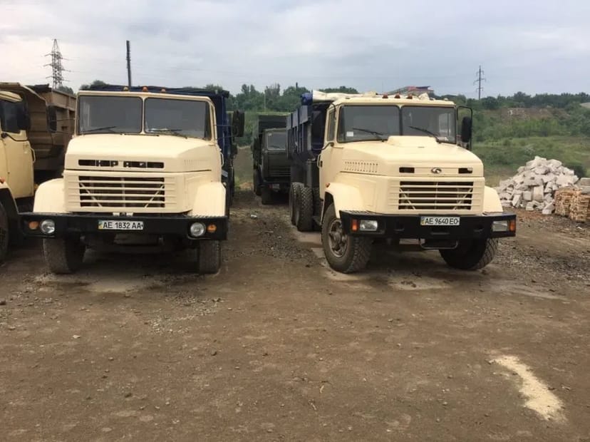 Вантажоперевезення транспорту/Послуги довгоміру