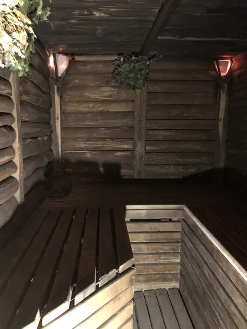 Баня на дровах із теплим басейном та джакузі. Вуличний басейн, мангал, затишна альтанка