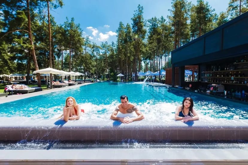 БУДІВНИЦТВО БЕТОННИХ БАСЕЙНІВ