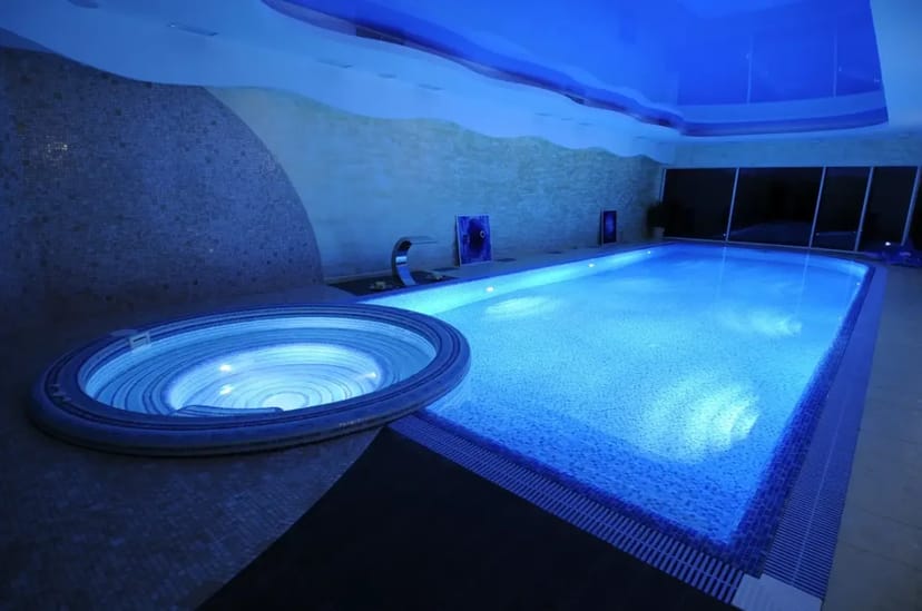 БУДІВНИЦТВО БЕТОННИХ БАСЕЙНІВ