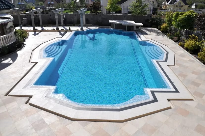 БУДІВНИЦТВО БЕТОННИХ БАСЕЙНІВ