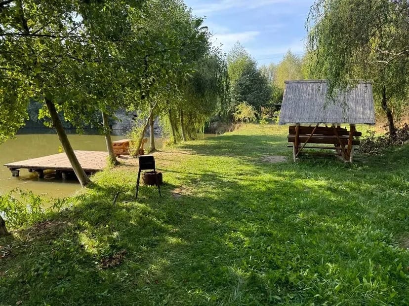 Три Гусака – База Відпочинку. Альтанки в Гореничах.