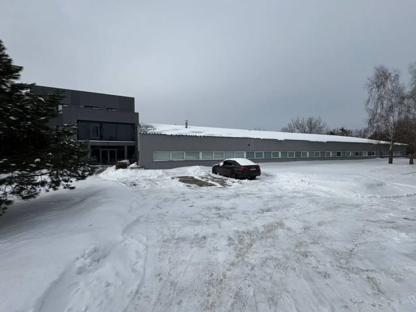 Офісно-промислове приміщення 1550 м2 у Вишгороді