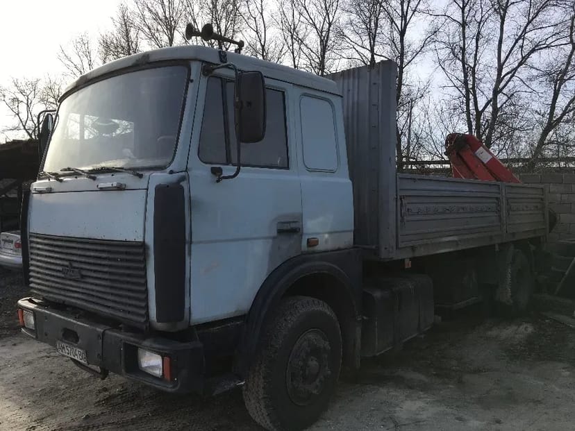 Послуги маніпулятора до 10 тонн: Перевезення та монтаж.