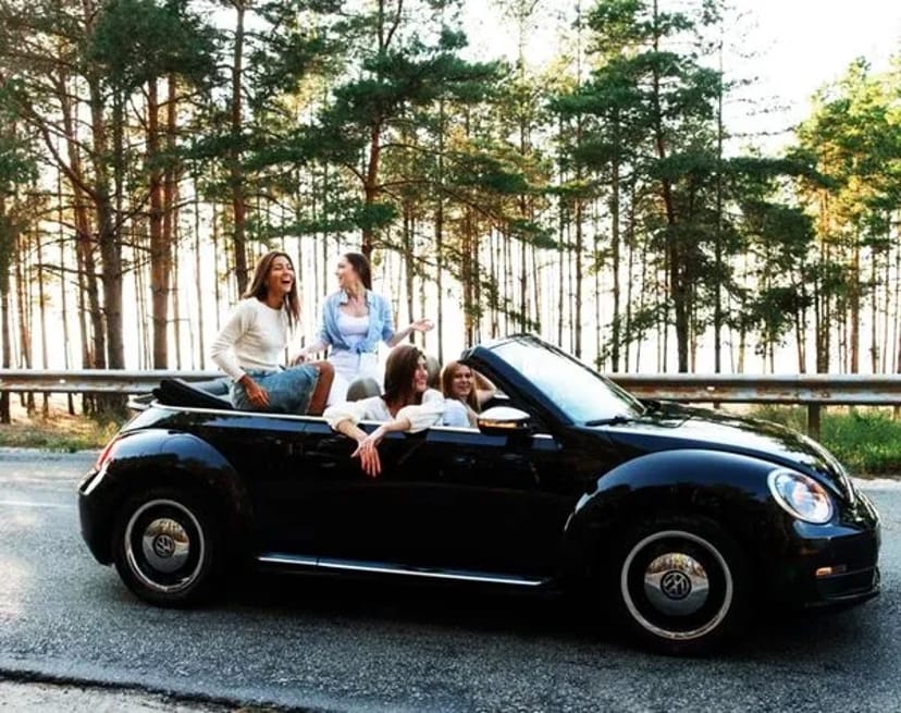 391 Volkswagen Beetle жук кабріолет чорний без водія