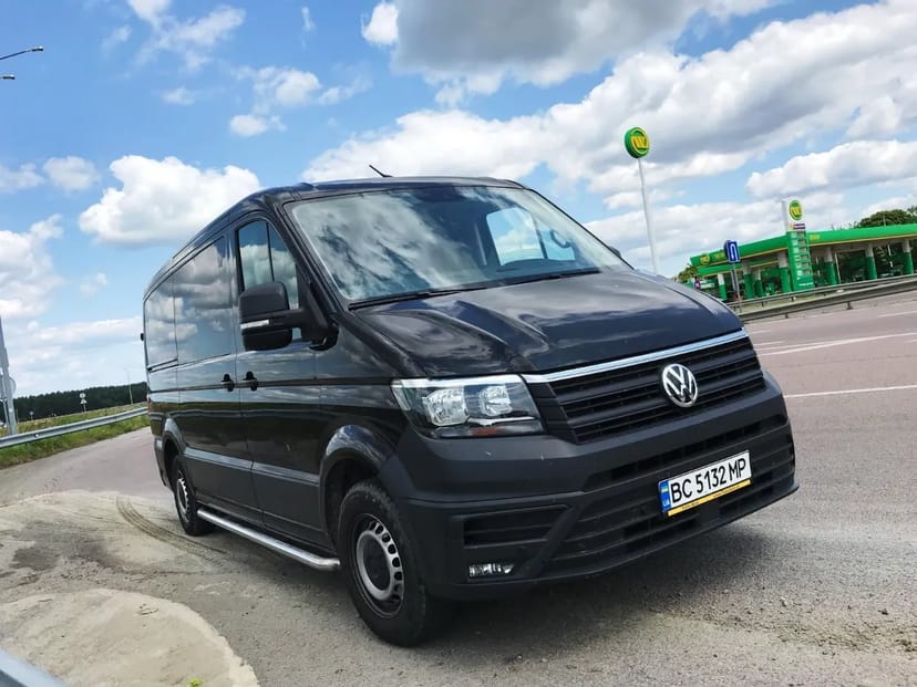 Мінівен Volkswagen Crafter 2017 року - 8 пасажирських місць