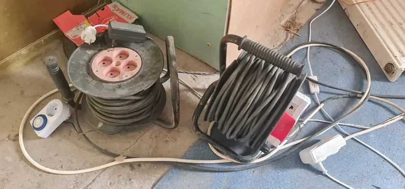 Подовжувач 20 метрів.