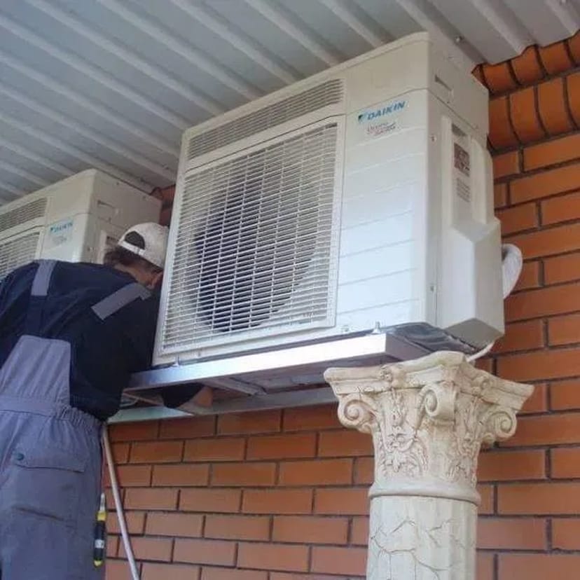 Монтаж кондиционеров и тепловых насосов.