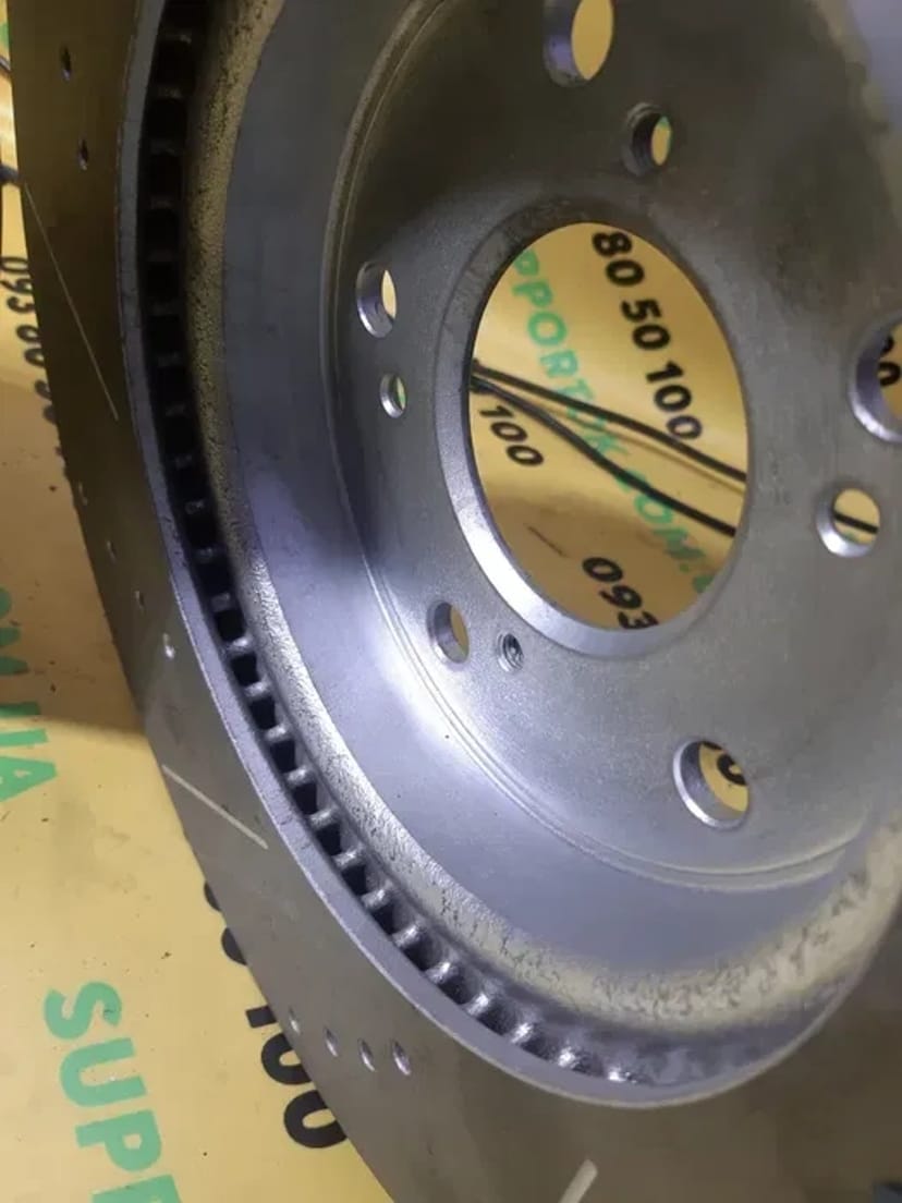 Перфорація насічки проточування дисків на авто не знімаючи.